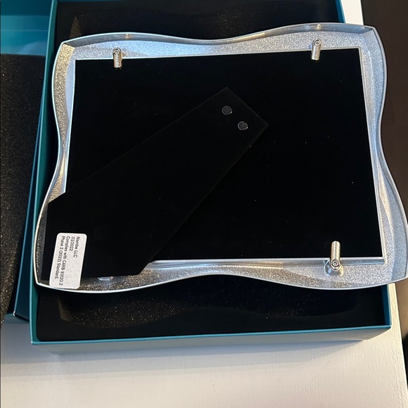 Nambe Bella Frame - Picture 3 of 5